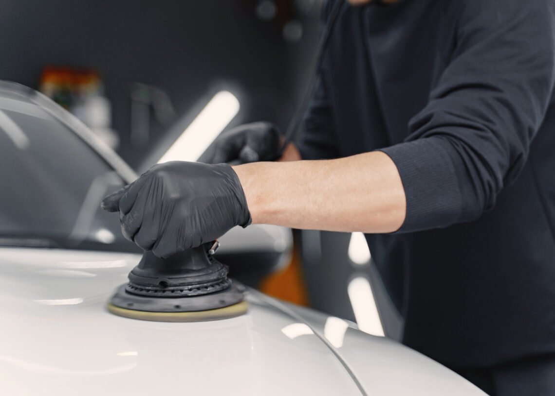 Ce riscuri are polishul auto făcut greșit și cum să le eviți